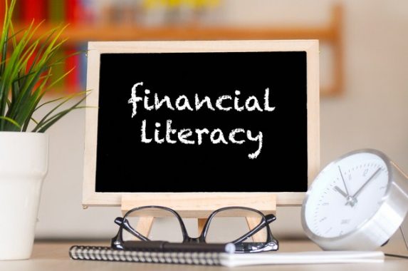 √ Literasi Keuangan : Pengertian, Indikator, Aspek dan Tingkatan Terlengkap