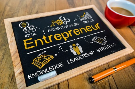 √ 14 Pengertian Entrepreneur Menurut Para Ahli Terlengkap