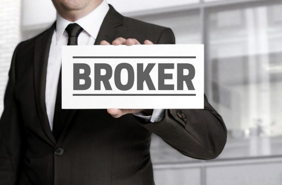 √ Broker : Pengertian, Fungsi, Jenis dan Contoh Terlengkap